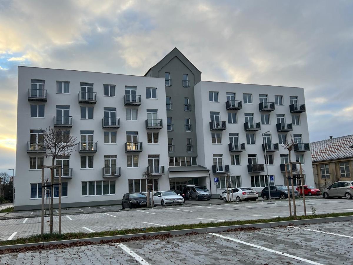 Apartman Liptov Np9 Liptovský Mikuláš エクステリア 写真